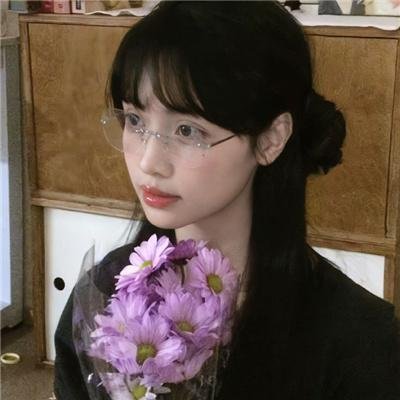 铁汉艳娃